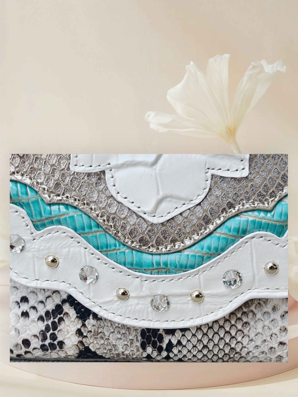 Brahmin NWT Leather Cream Croc-Embossed Convertible Bag w Teal & Brown Accents - Picture 11 of 15